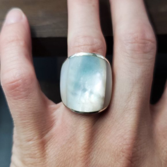 Jewelry - Size 7.5 Sterling Silver Very Large Wide White Shell Ring